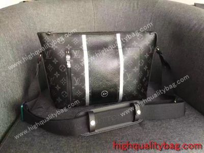 Copy Louis Vuitton Black Genuine Leather Mens Shoulder bag